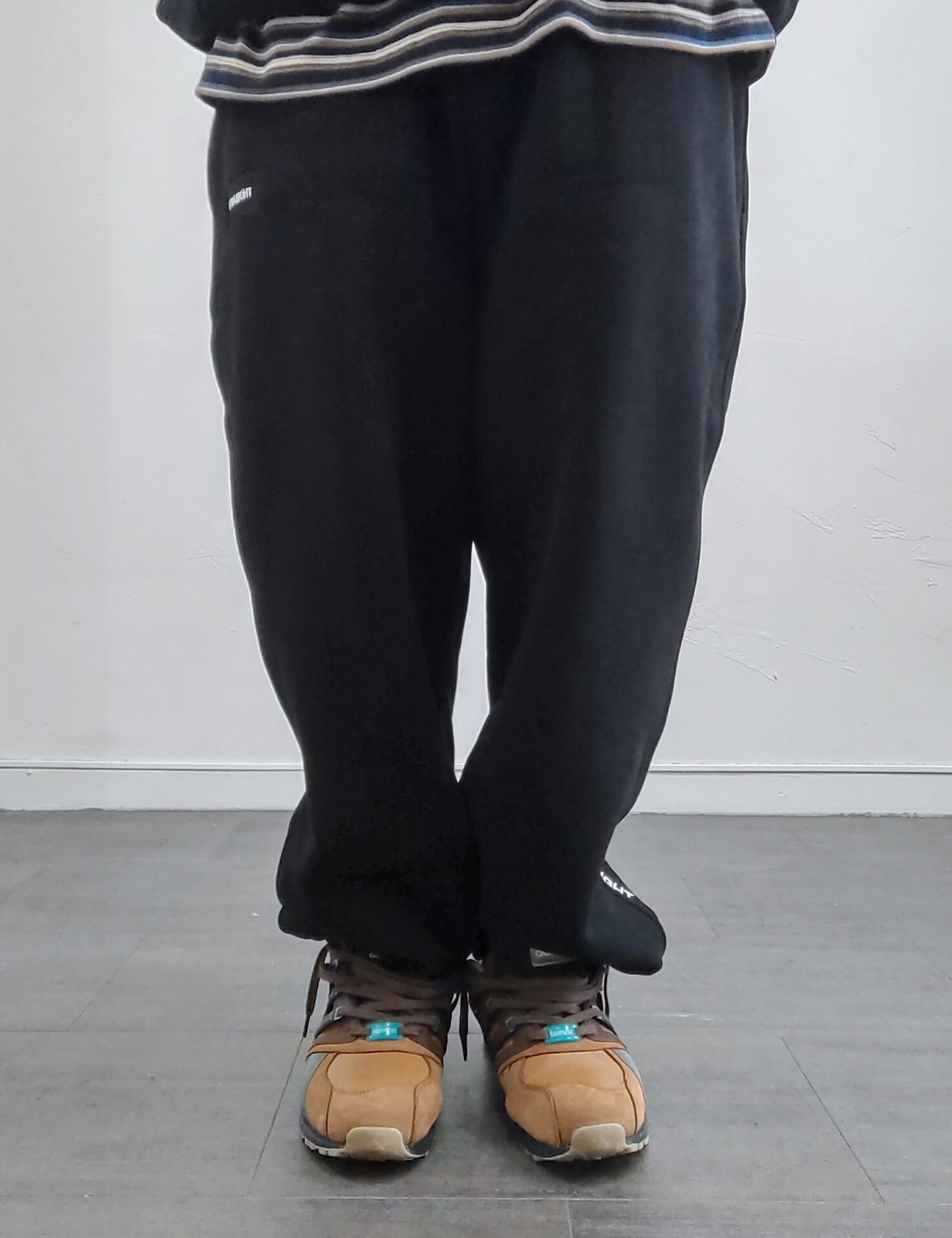 STRAIIIGHT SWEAT TRACK PANT BLACK | straiiight