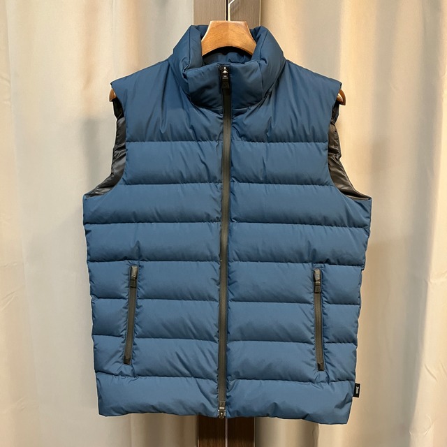 HERNO GORE TEX DOWN VEST《48》