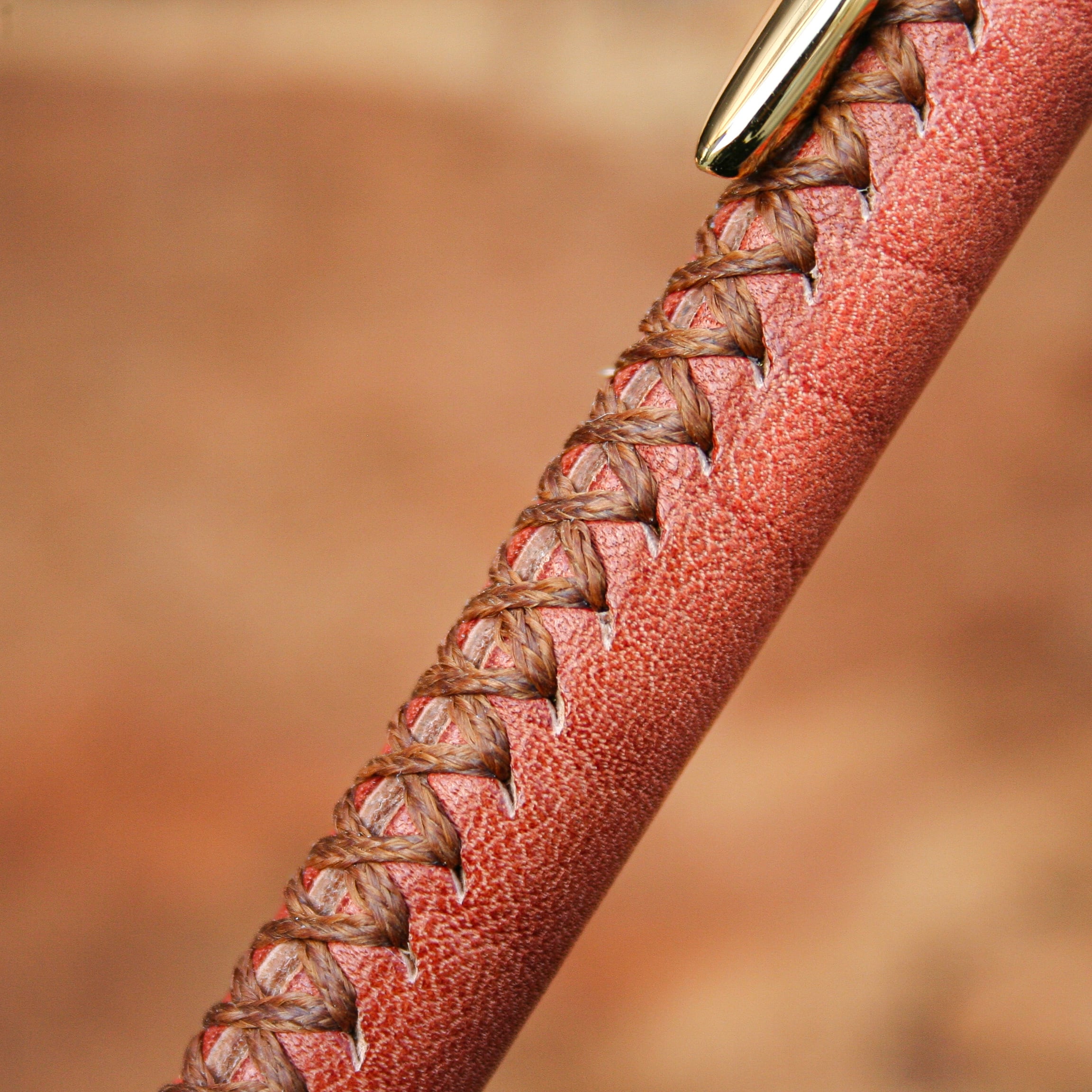 ☆不定期販売☆ 革軸ペン 【特上ヌメ革節目模様 ブラウン】 | Schicksal