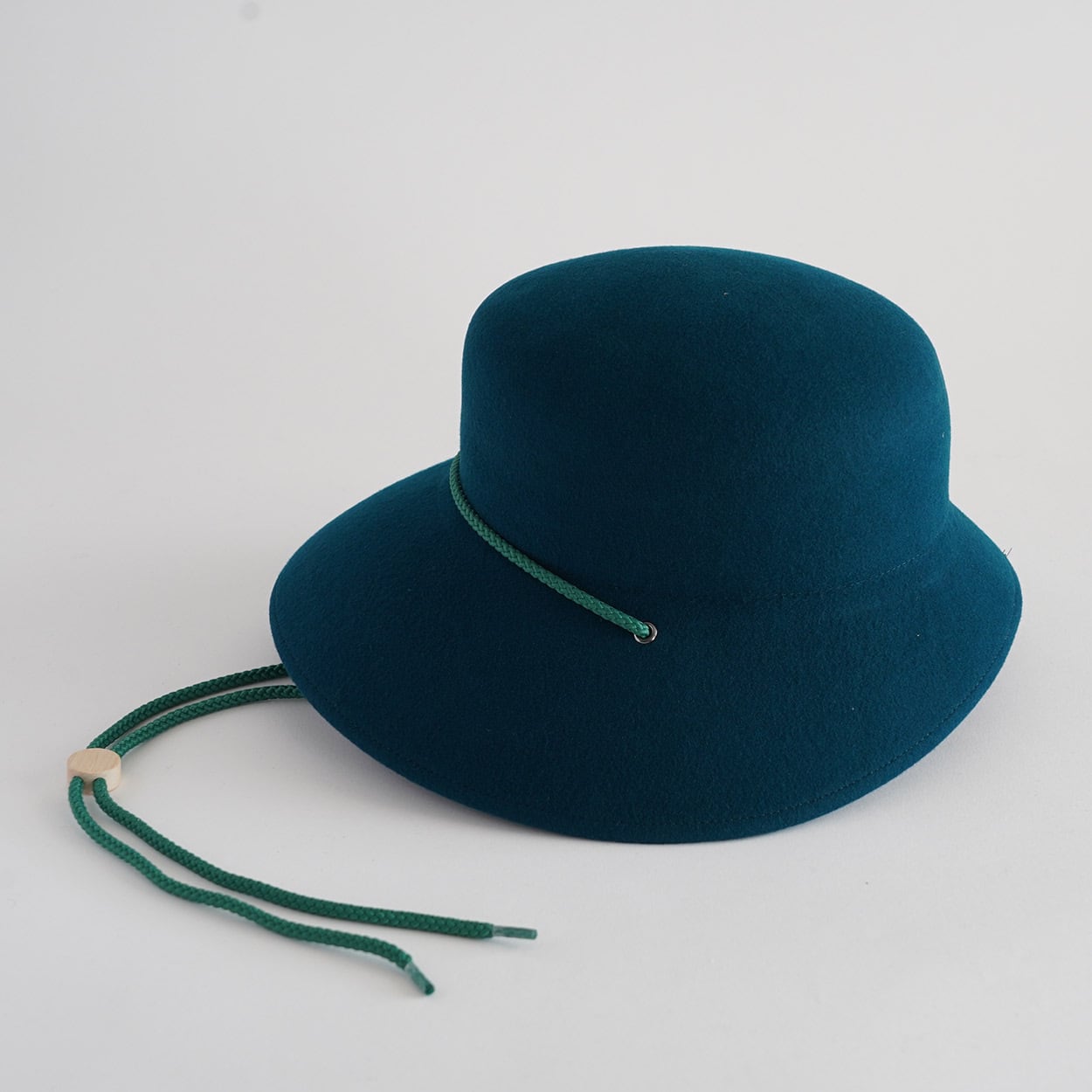 Bonnet- ヴィンテージの木型で制作したフェルトボンネット- | poanca