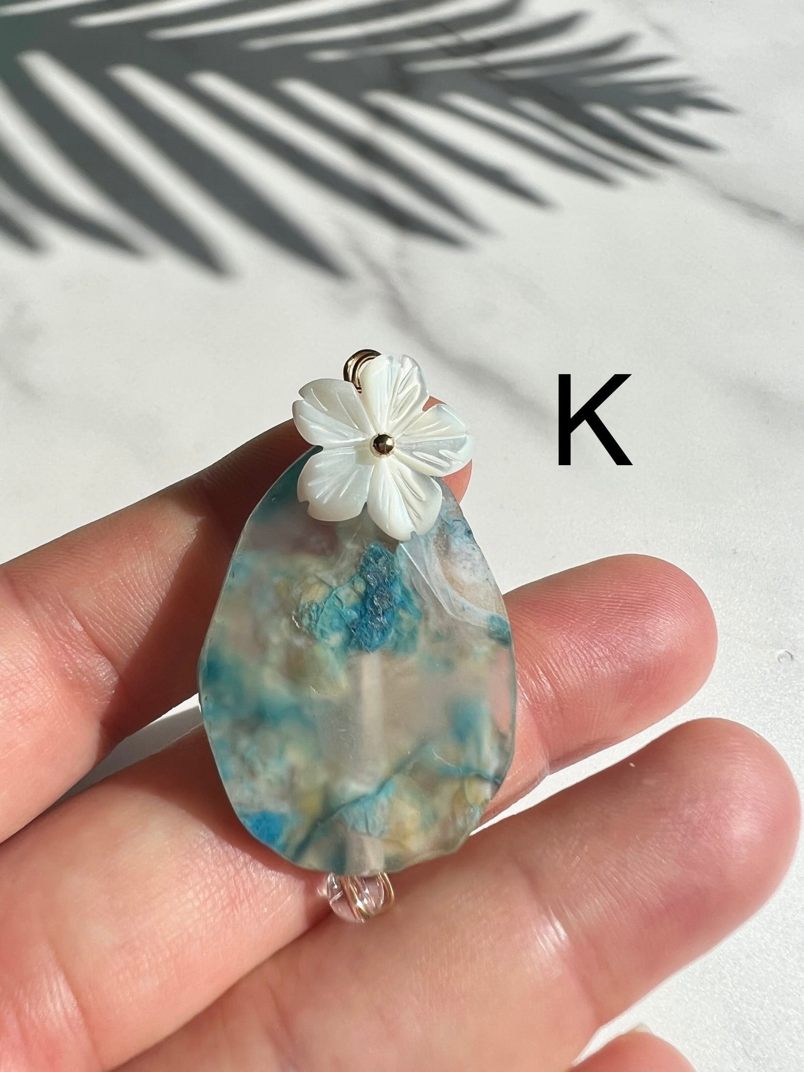 Blue Agate×Plumeria necklace(ブルーアゲート瑪瑙天然石×プルメリア 