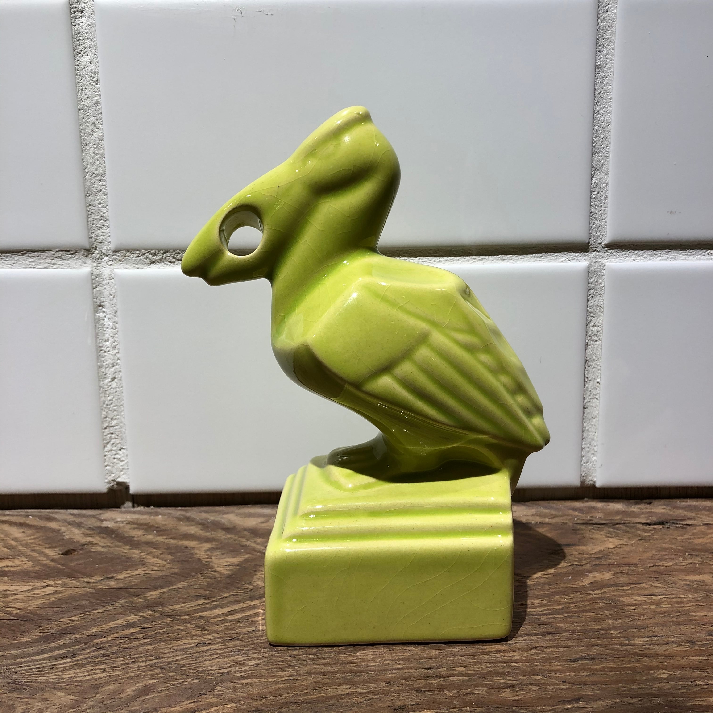 PELICAN / FOUNTAIN PEN STAND YELLOW | S.B.G.V. SECRETBASEの