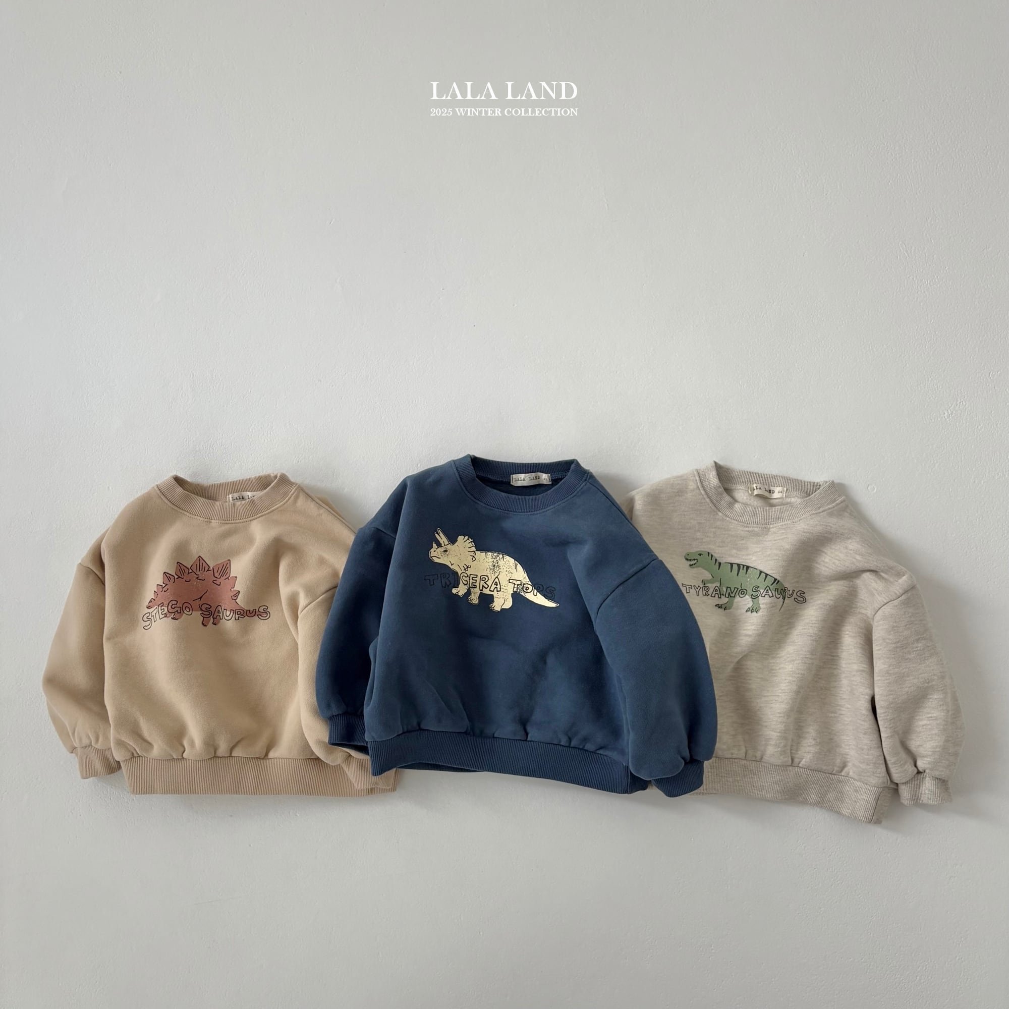 winter dinosaur sweatshirt【lalaland】※12月下旬発送予定