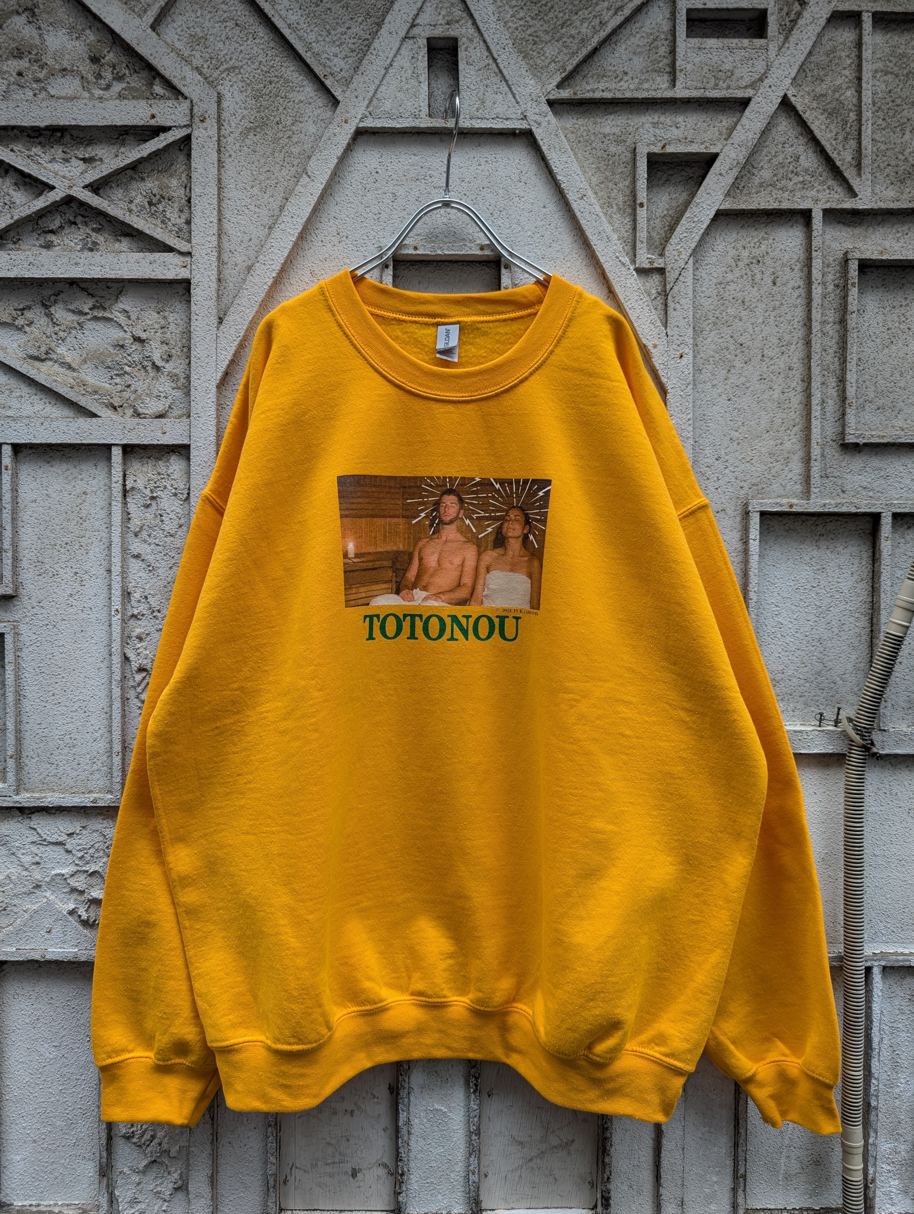 "深緑" original TOTONOU sweat / YELLOW