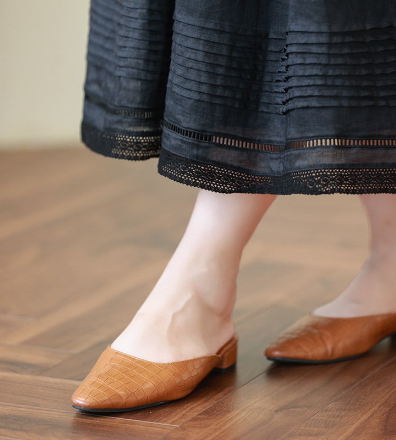 リネンブラックレース付きミディ丈スカート