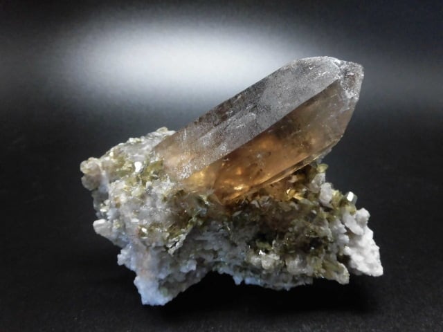 母岩付非加熱 【送料無料】【高品質】ブラジル産天然シトリン　no.3