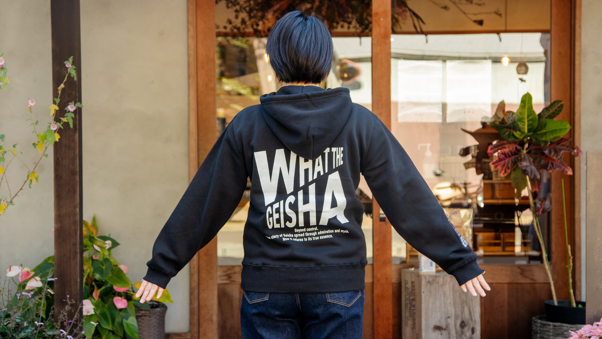 WHAT THE GEISHA HOODIE(パーカー)