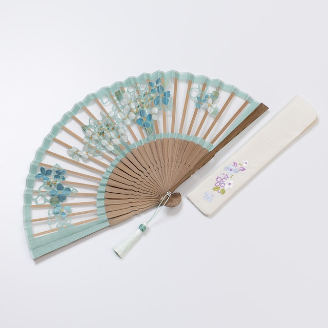 額透かし彫扇 紗月 紫陽花 空