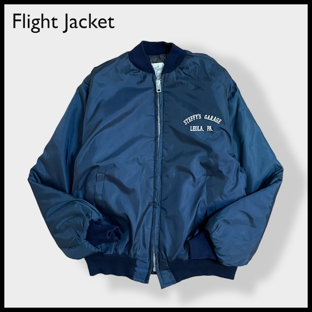 【flight jacket】企業系 企業ロゴ フライトジャケット ブルゾン ジャンパー フルジップ ジップアップ ワンポイント アーチロゴ ナイロンジャケット XL ビッグサイズ 中綿 キルティング US古着