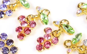 【H142】ブドウチャーム　2個