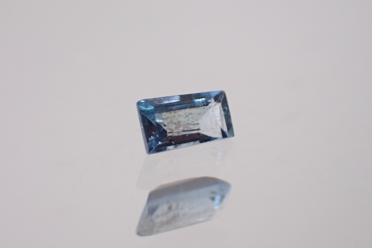 サンタマリアアクアマリン　0.13ct　[E10-50]