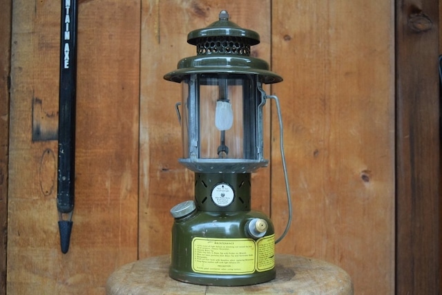 USED Works! 60s U.S.Military Lantern 252A by Coleman -1967 01134