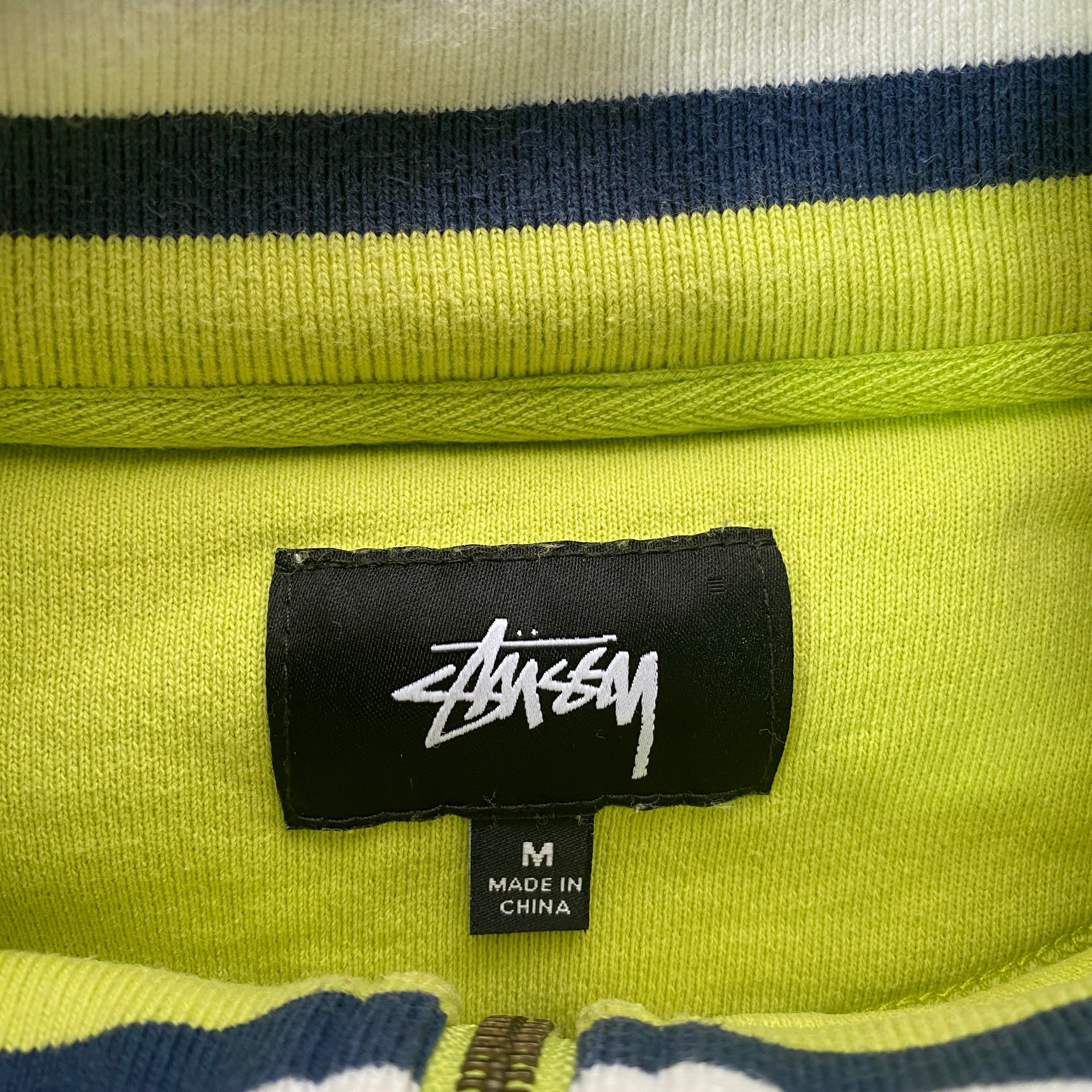 stussy ハーフジップ スウェット 刺繍ロゴ-