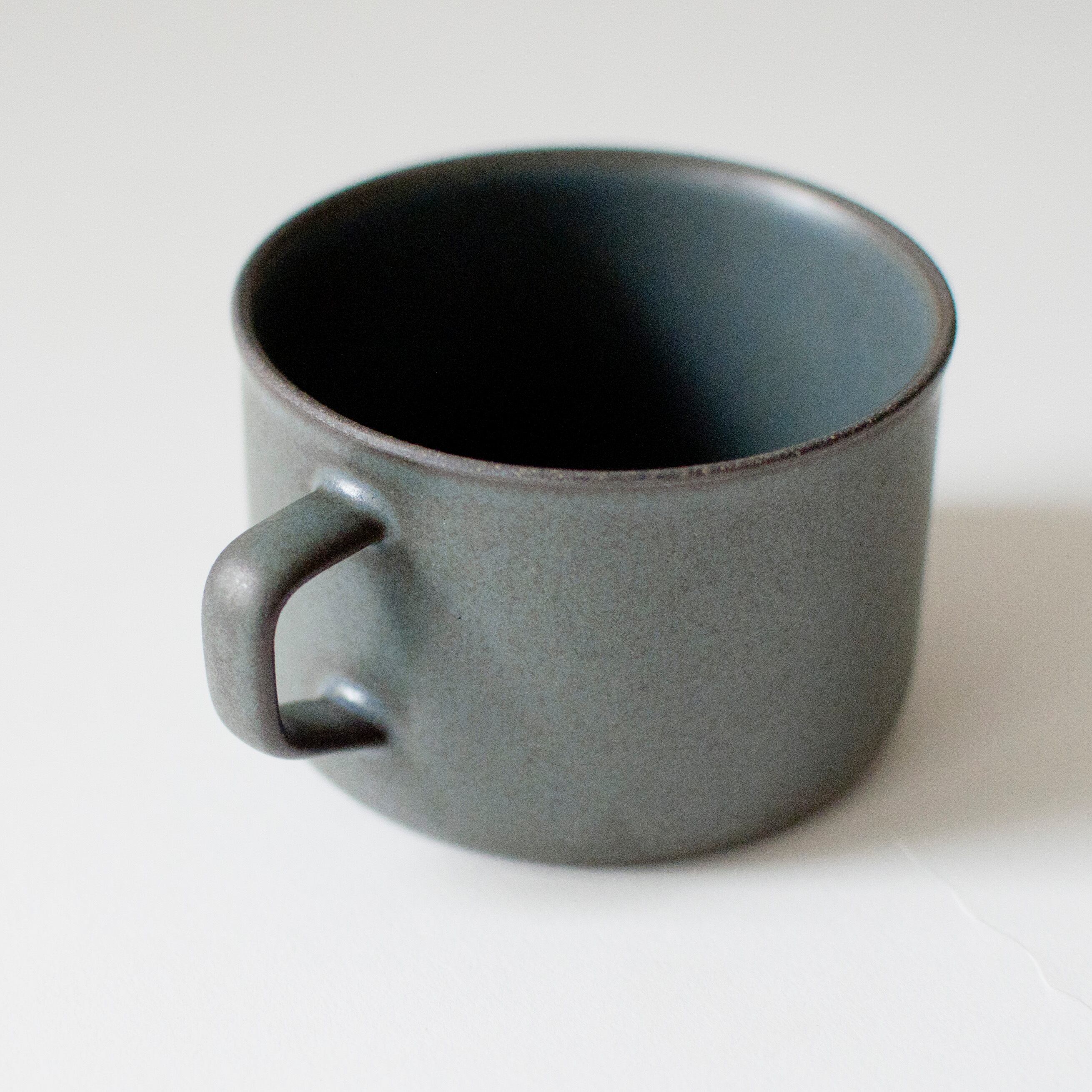 堅田貴治 シューレオリジナルカップ | まちのシューレ963 STORE