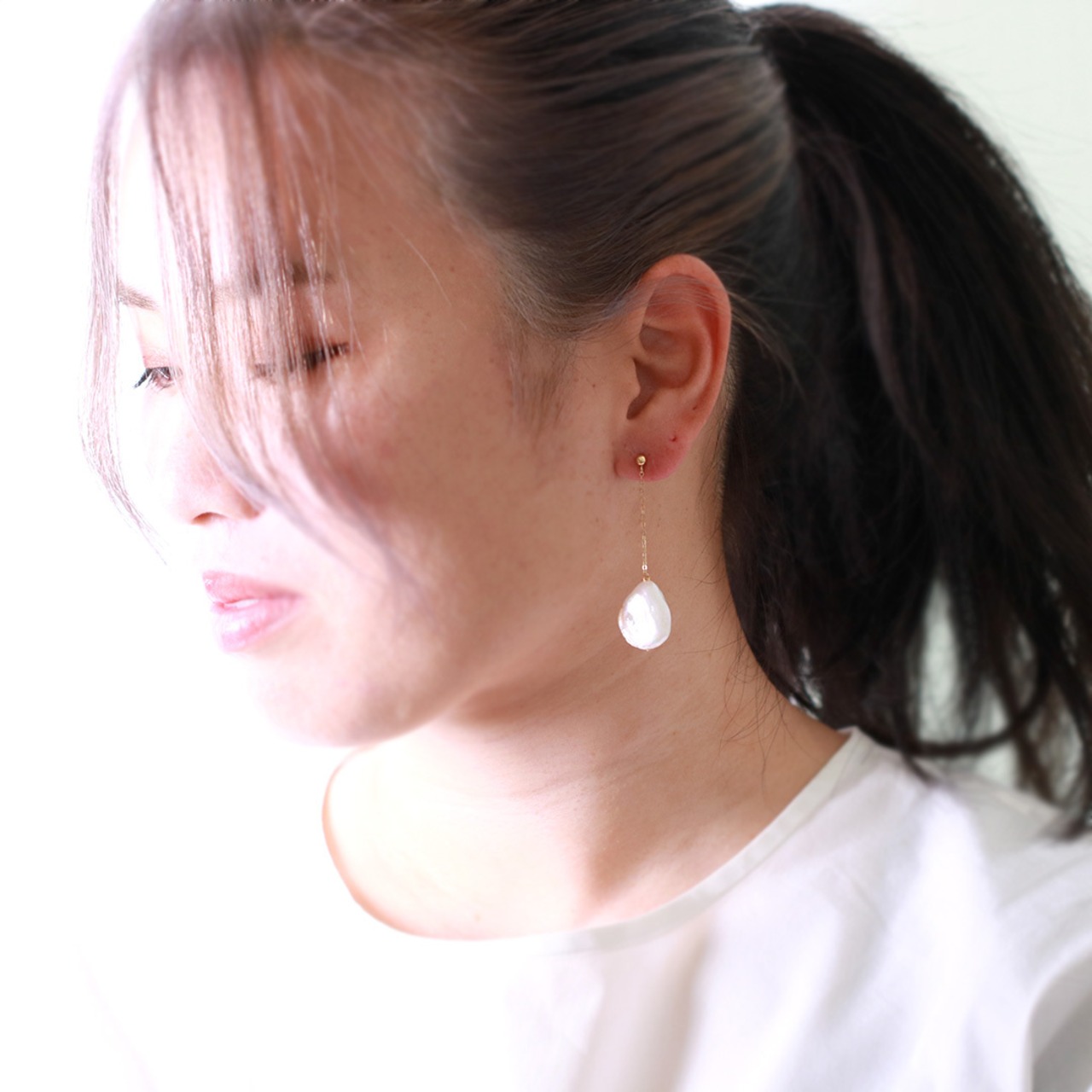 女性の美を象徴する石！ K14gf チェーン 淡水パールピアス mm1095