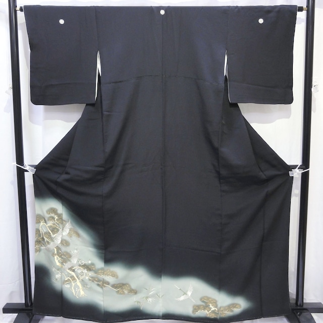 正絹・黒留袖・着物・孔雀・鶴・松・No.200701-0440・梱包サイズ60
