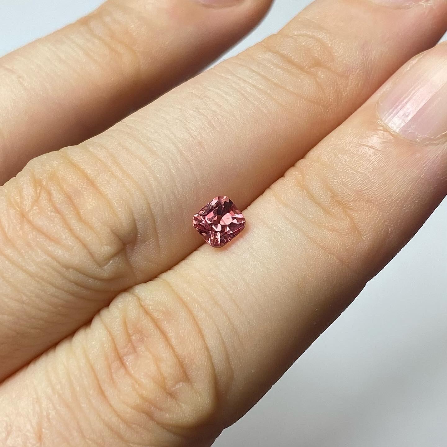 No.4 ベトナム産スピネル