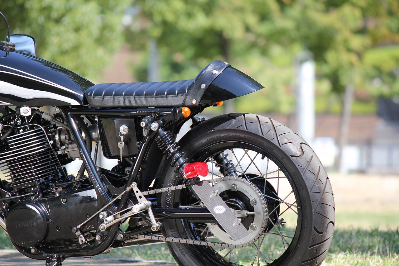 Side-mounnt License plateBracket SR400/500