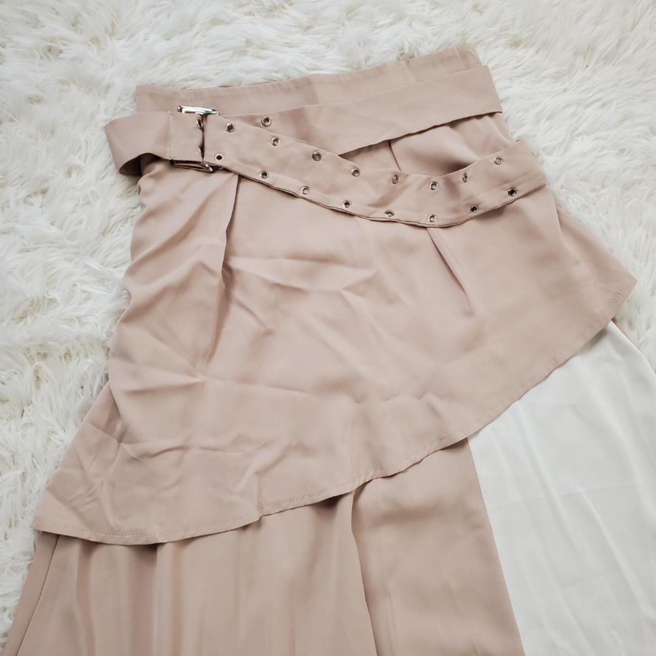 【USED】シルク調スカート　お嬢様系　お出かけ　春デート通勤通学