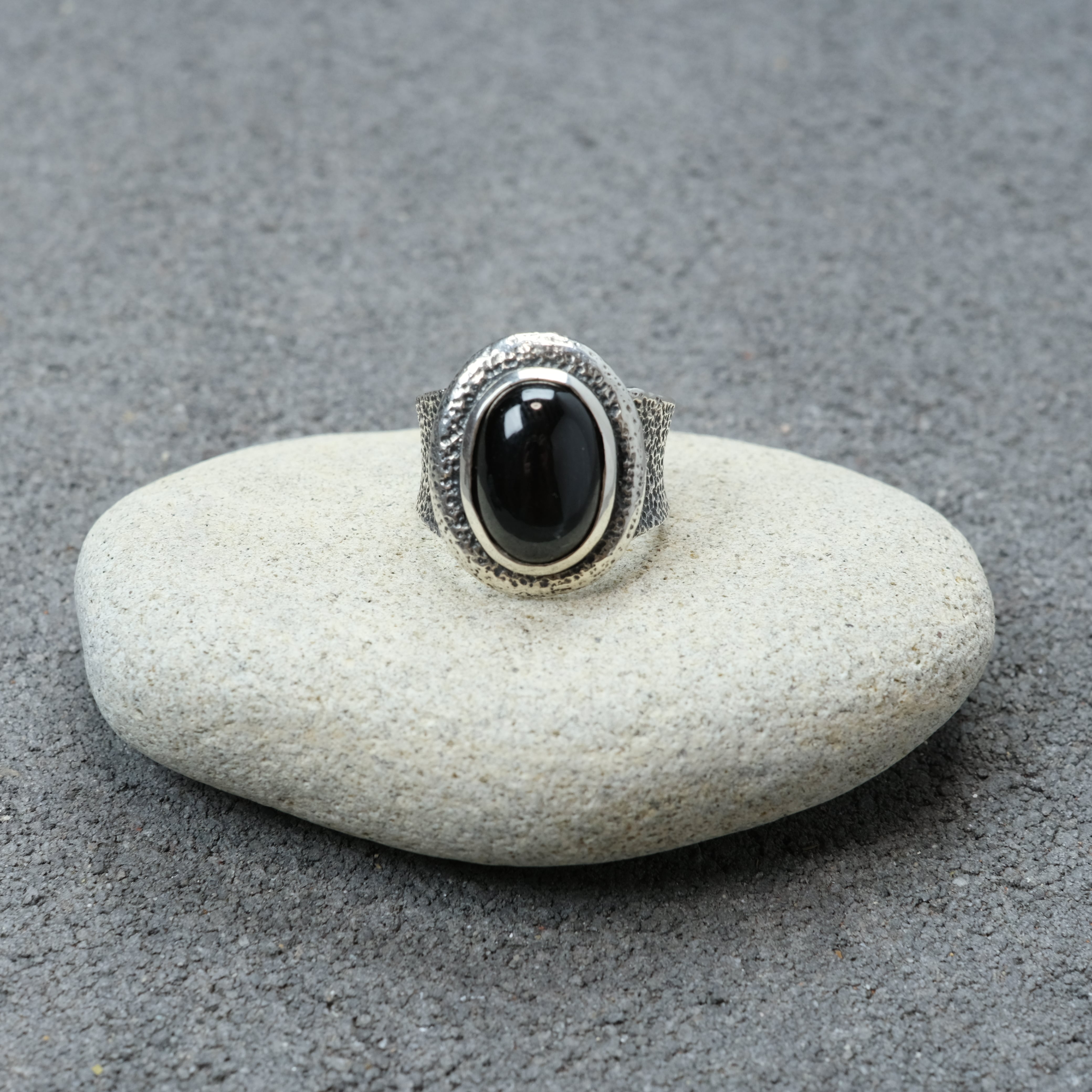 シルバー925 Silver ブラックスター×タタキデザインリング/軽研磨仕上げ