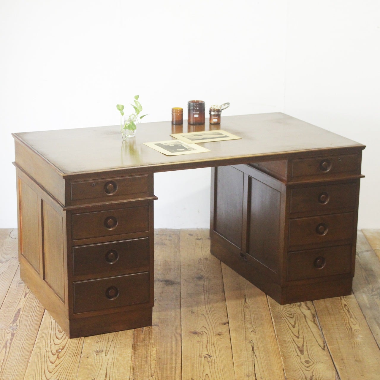 レトロ 両袖デスク 机 書斎 作業台 引き出し 抽斗 8杯 分割可能 木製 古道具 ヴィンテージ