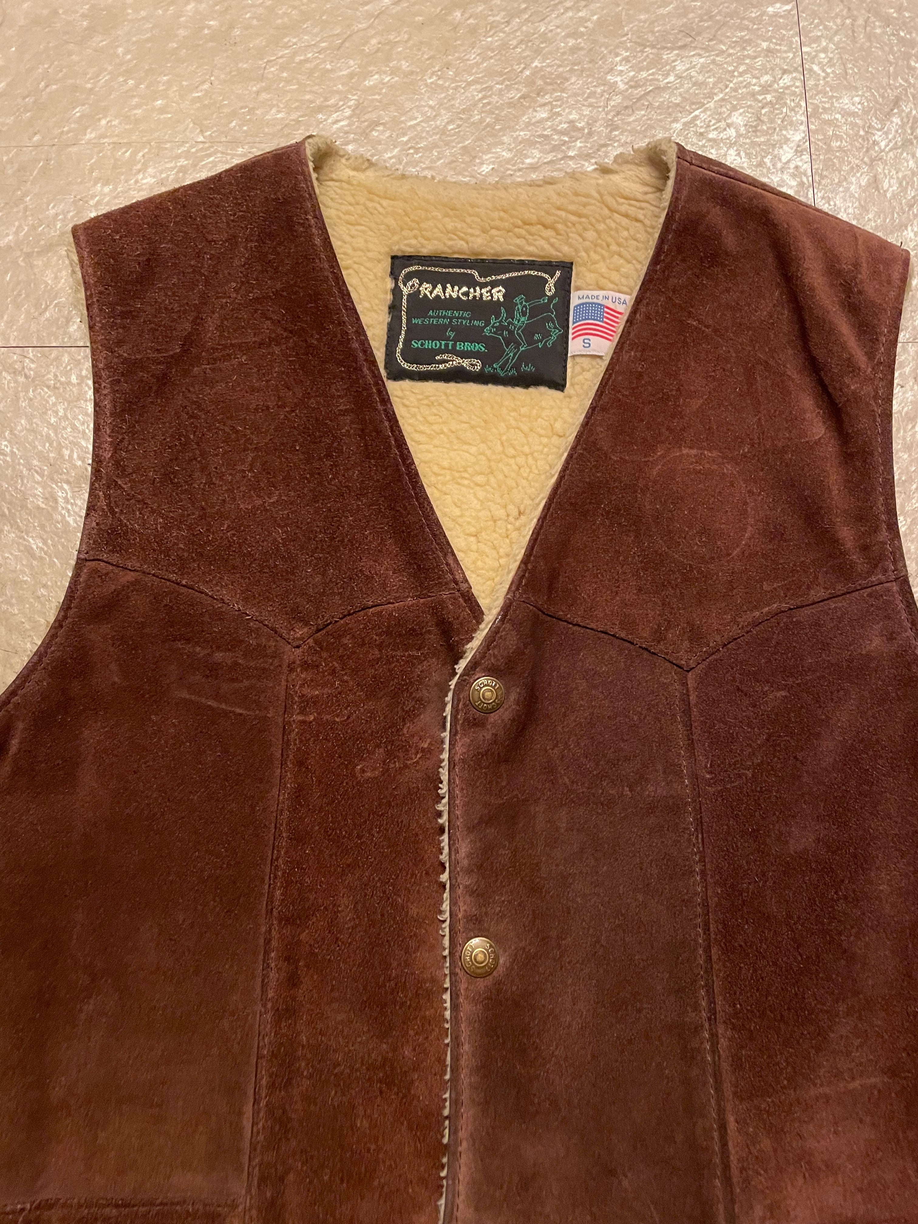 USA製!! RANCHER by SCHOTT ショット スウェード ベスト レザー 革 ボア メンズ S | Vintage Used  Clothing & CAFE/BAR “ReGARD” powered by BASE