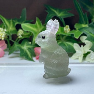 17.フローライトうさぎ・インテリア