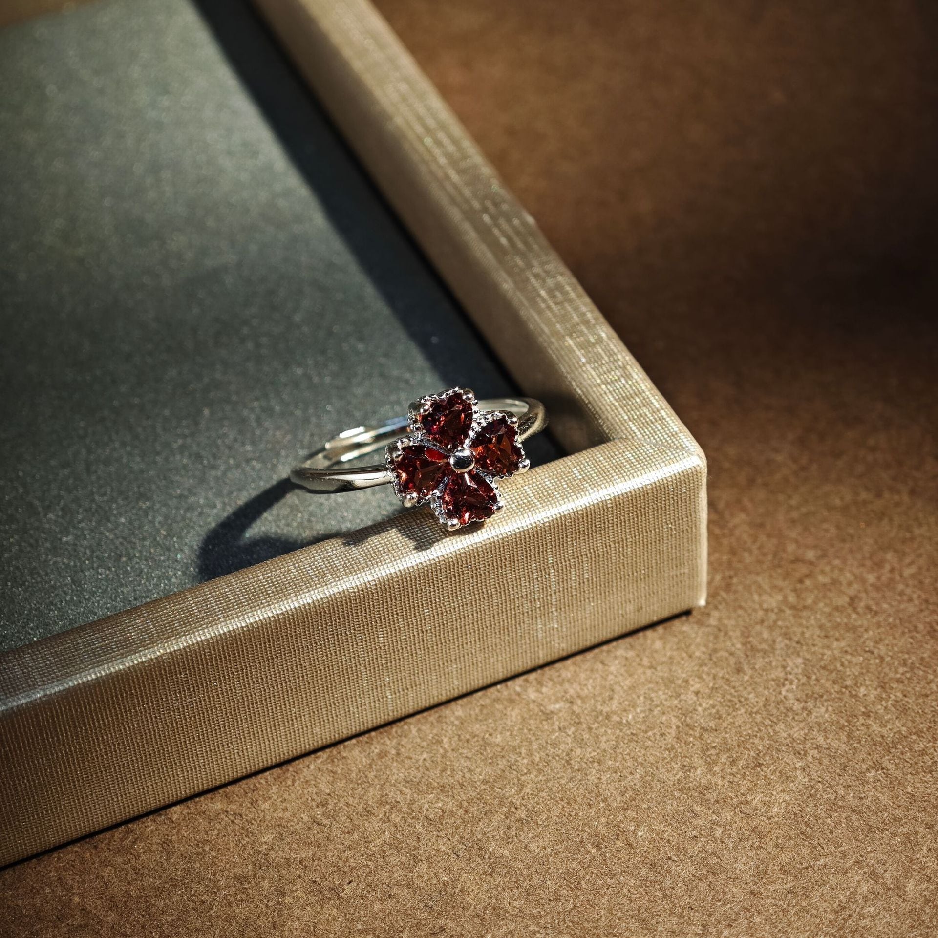 100% S925シルバーリング ガーネット指輪 | H₂O シルバーアクセサリー