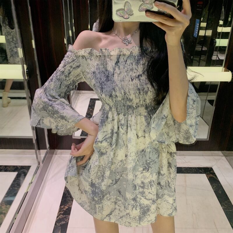 フランスのニッチな花柄ドレス女性の初秋のストラップレス長袖ショートスカート2020新しい気質ウエストベルフラワースカート ブラックストロベリース10366058990