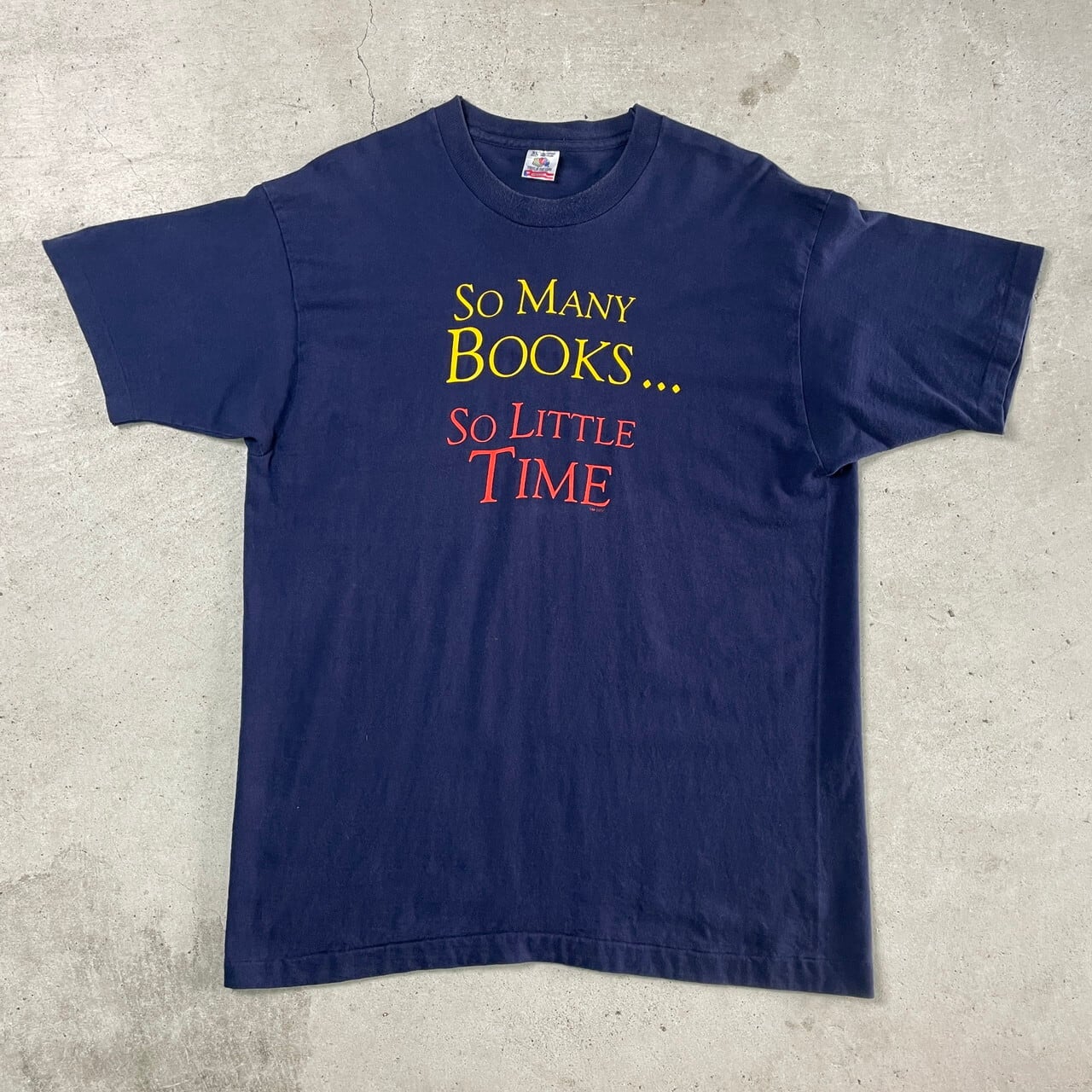 アメリ ヴィンテージ many books Tシャツ Vintage So Many Books So Little Time T-Shirt Sale-boldoversize