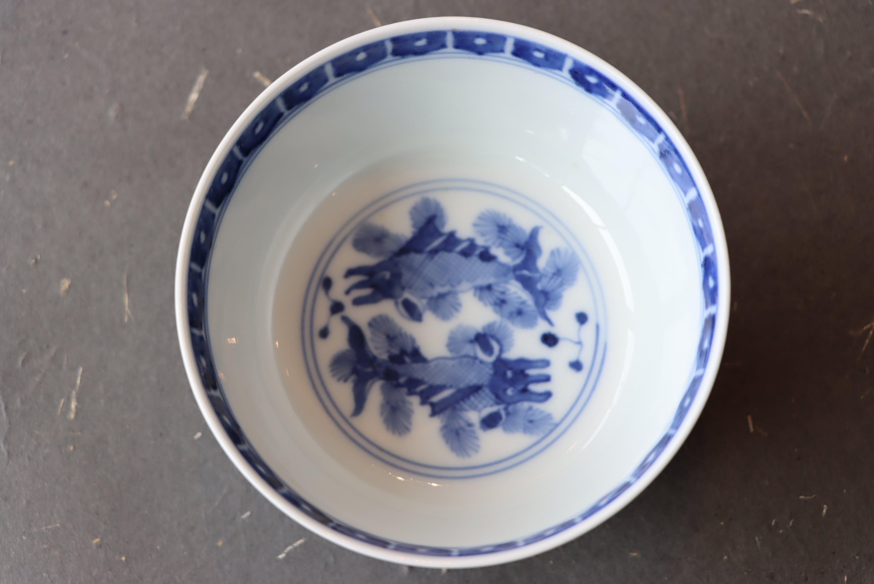 九谷焼 染付 龍魚蟹文 蓋茶碗/Kutani covered bowl | (有)新原美術