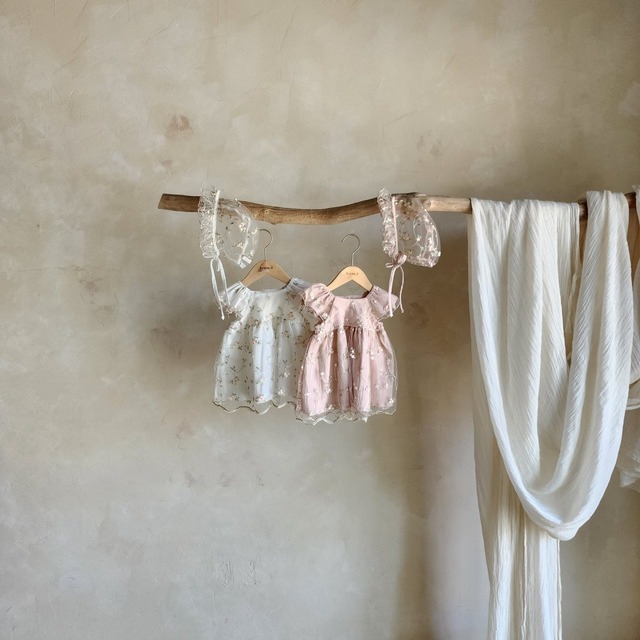 【即納】<FromJ>  Emily embroidery one-piece (bonnet set)