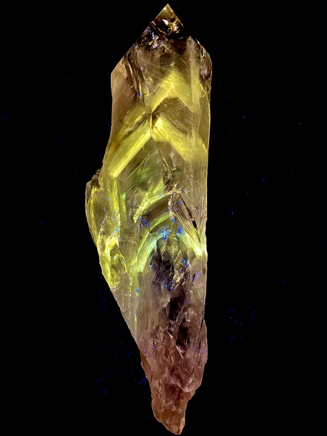 6) 神聖なる導き・内なる光(真実)「パウエライト」ファントム・アメジスト原石(ファセット研磨)