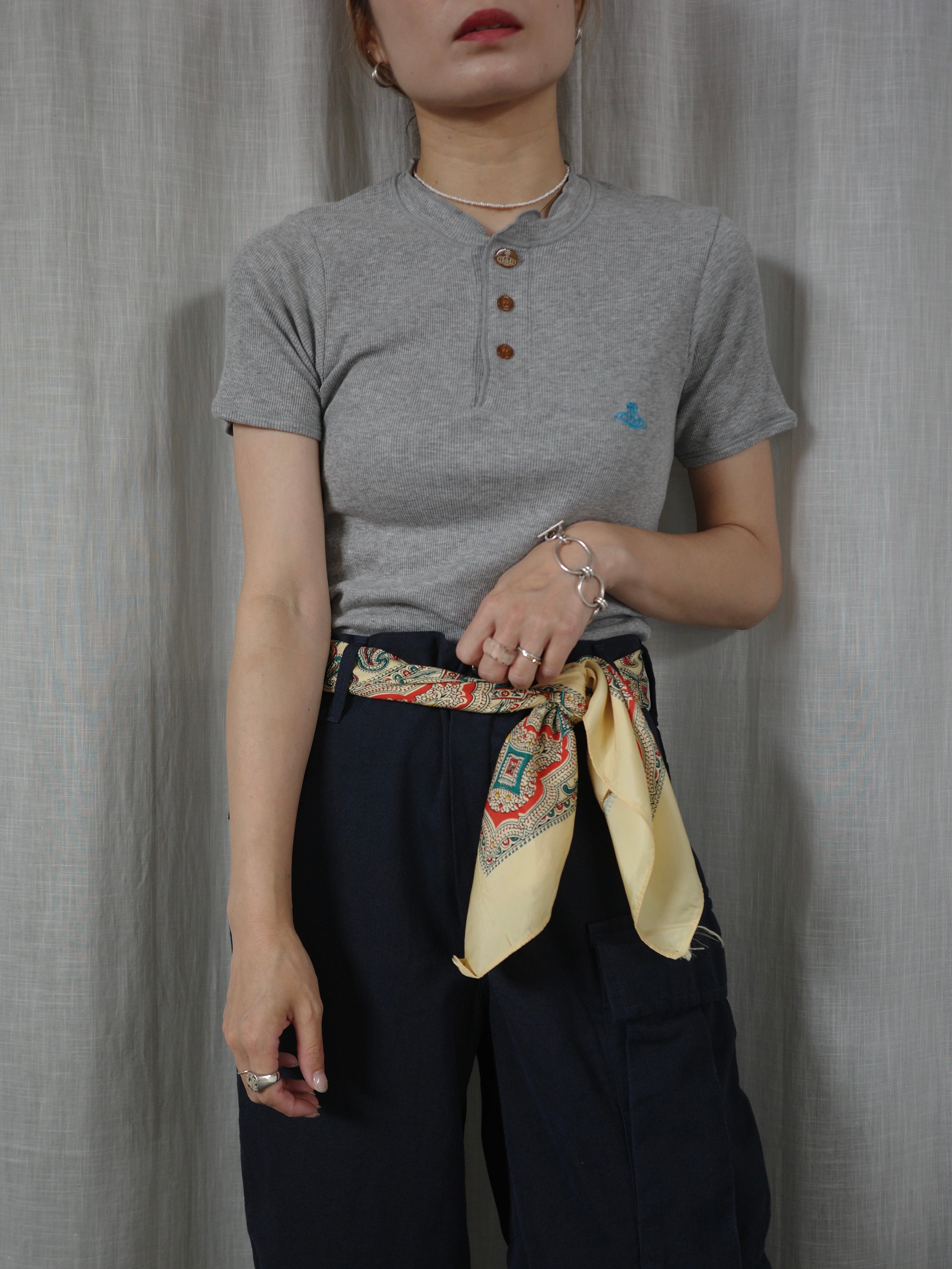 <vintage>”Vivienne Westwood” button ribbed T shirt
