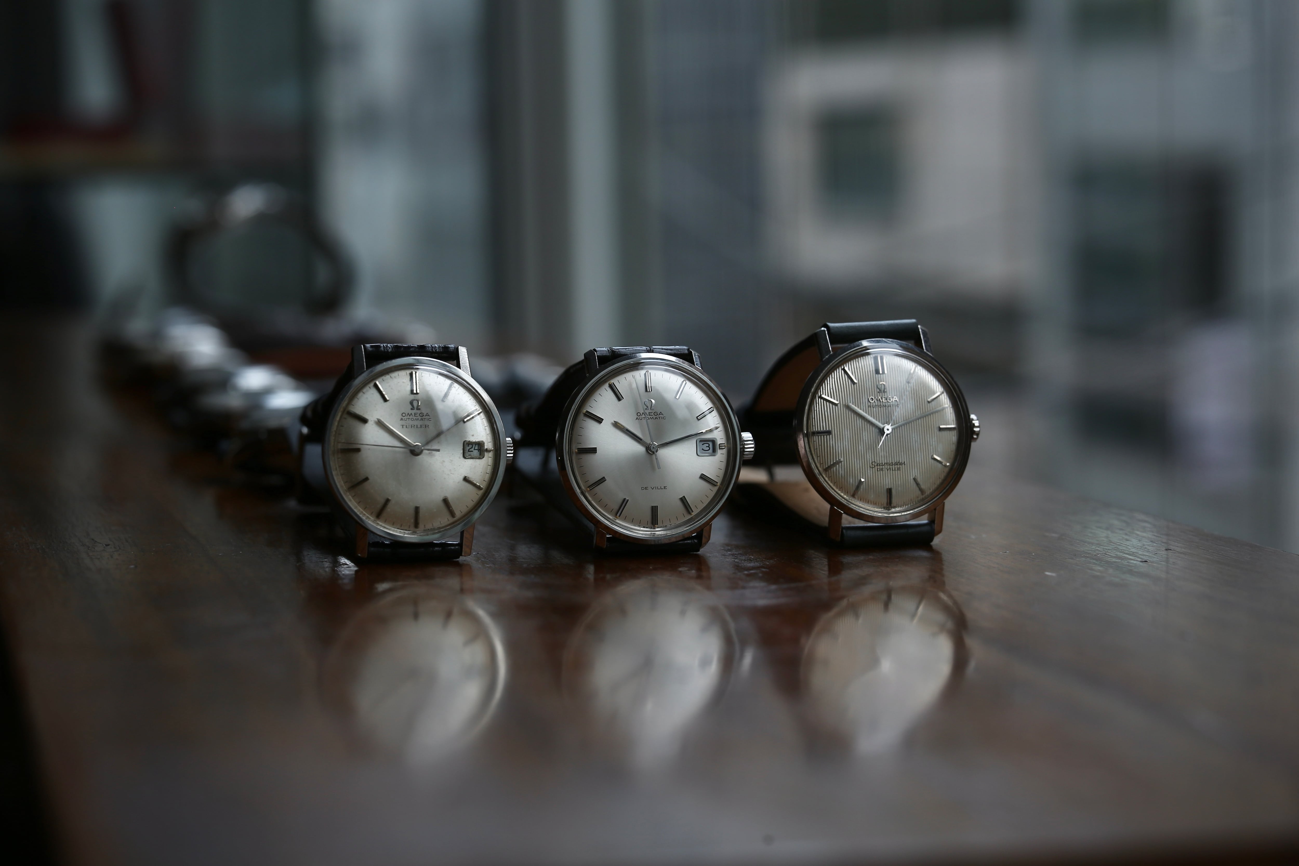 白*黒様 オメガ デビル 1387 不動品 純正尾錠 ＆ タイピン カフスセット OMEGA】 1970年製 オメガ 『 デビル 』 デイト ワンピースケース バー