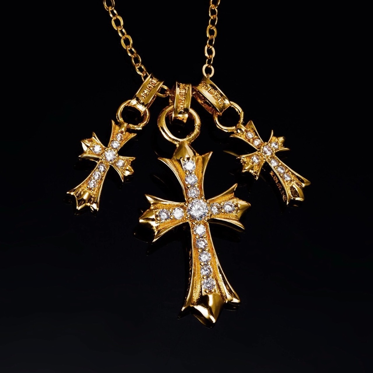 CROSS NECKLACE GOLD