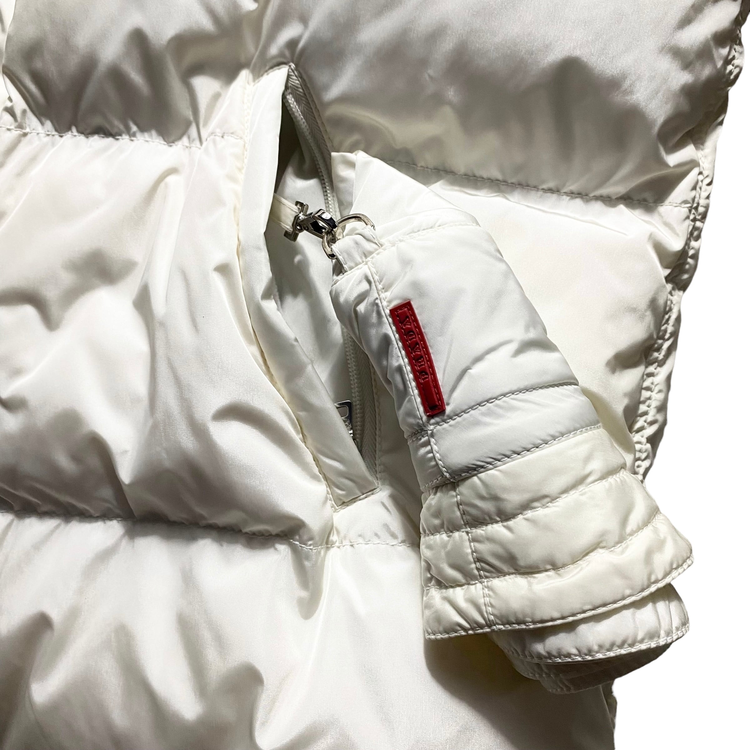 prada sports downjacket 手袋付き シーズンオフ価格極美品 prada sports downjacket 手袋付き シーズンオフ価格極美品 PRADA