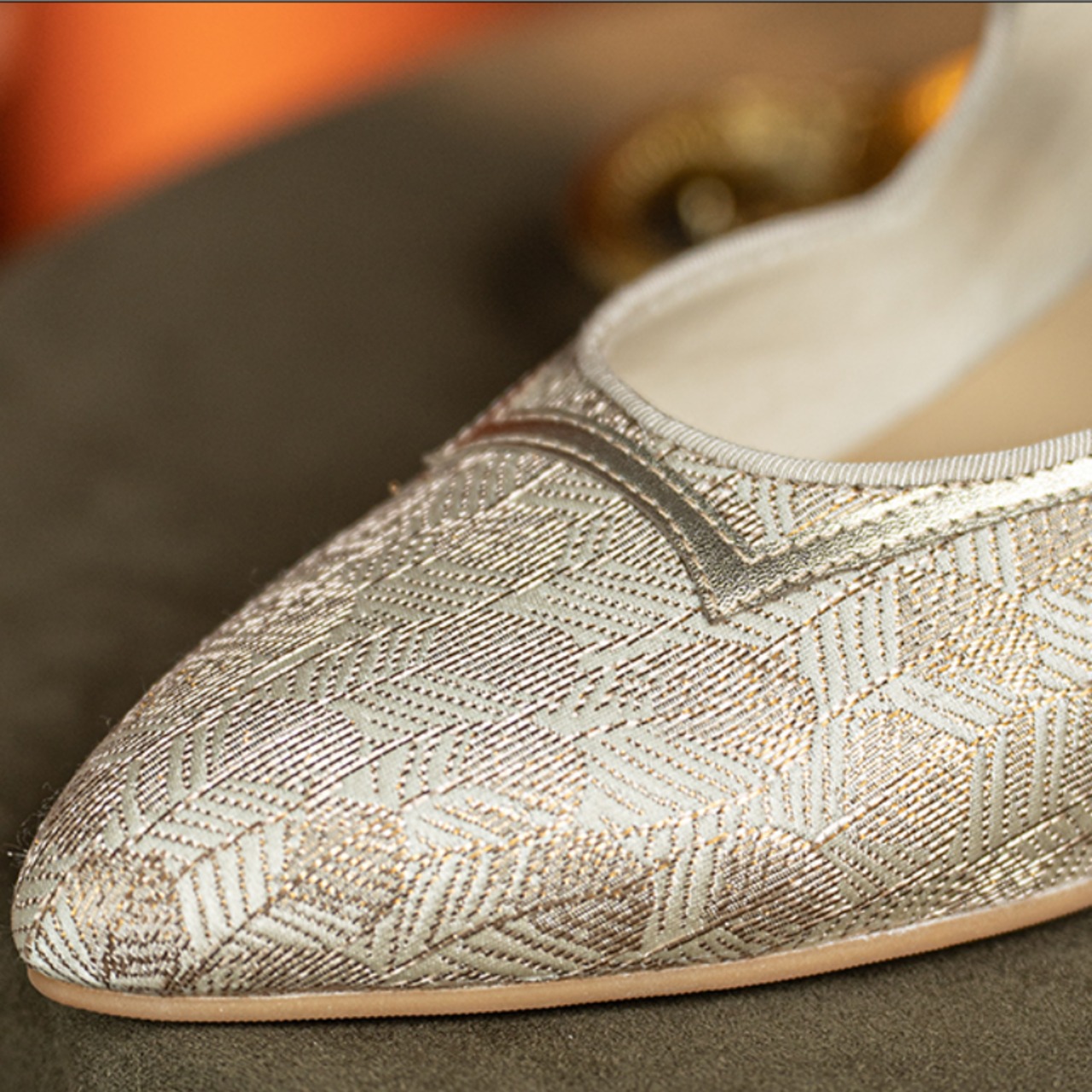 トワイライト・ヘックス ストラップシューズ　M25063