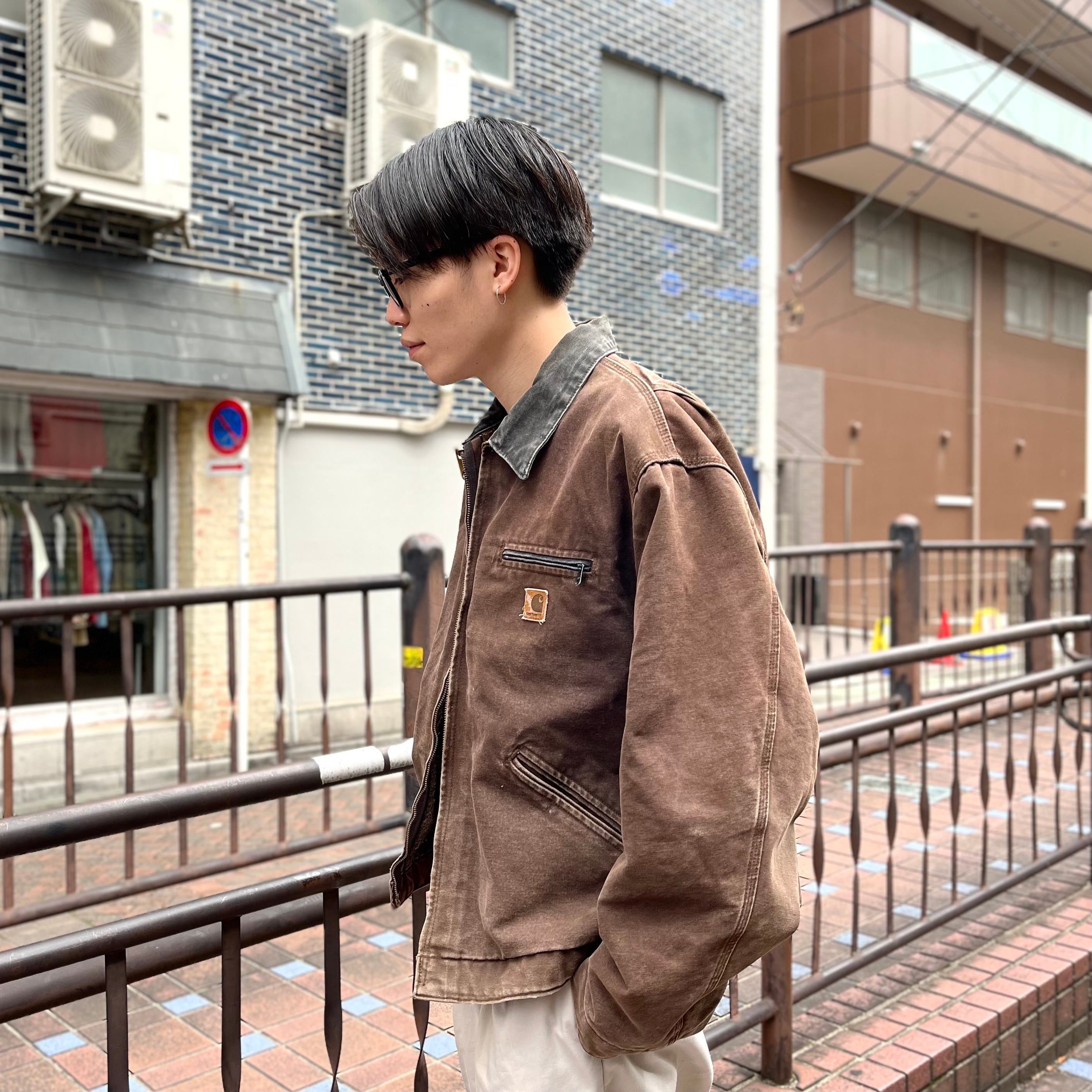 carhartt カーハート XL　デトロイトジャケット　ダック地　革ロゴタグ