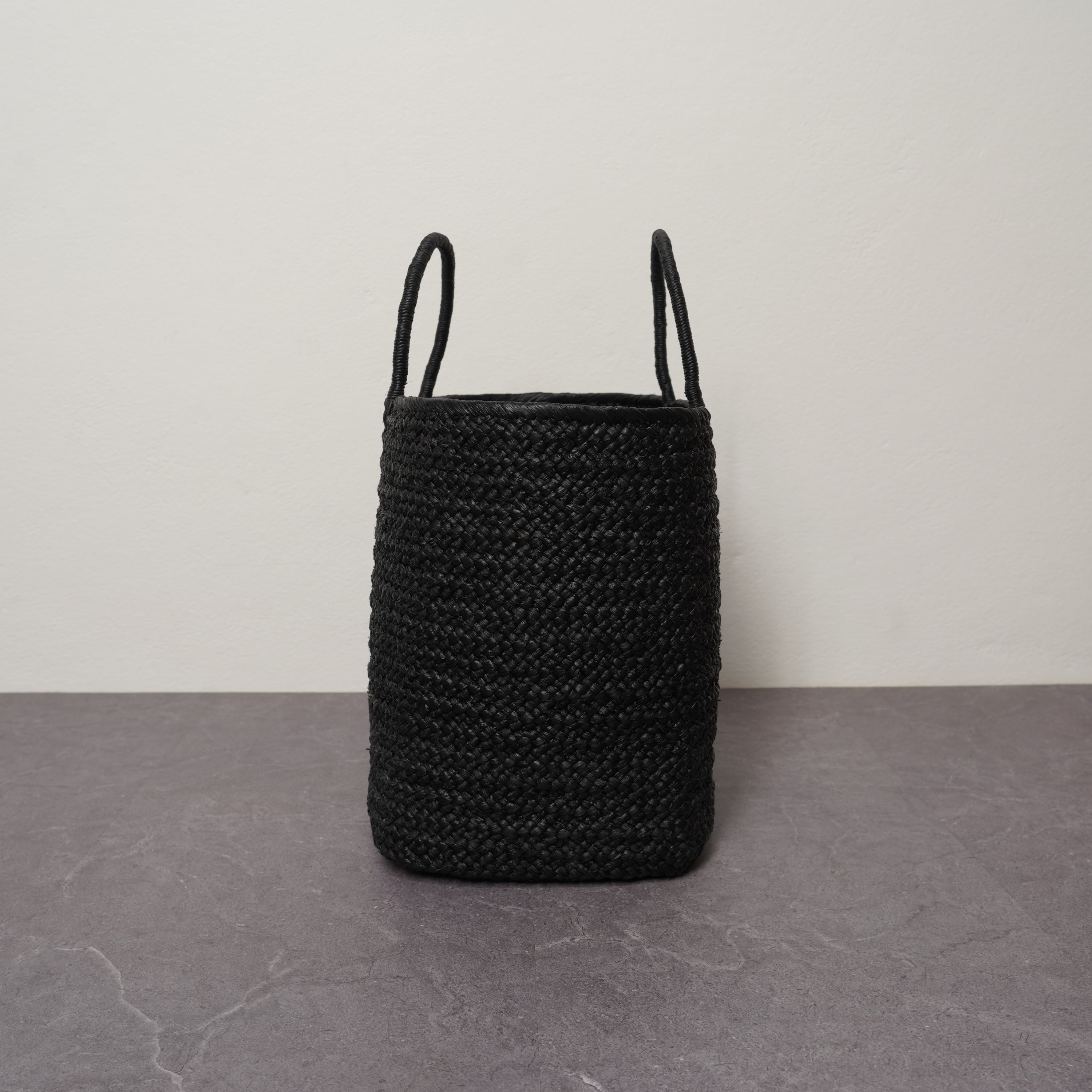 Marche Bag (L) - Black | AMPIANA