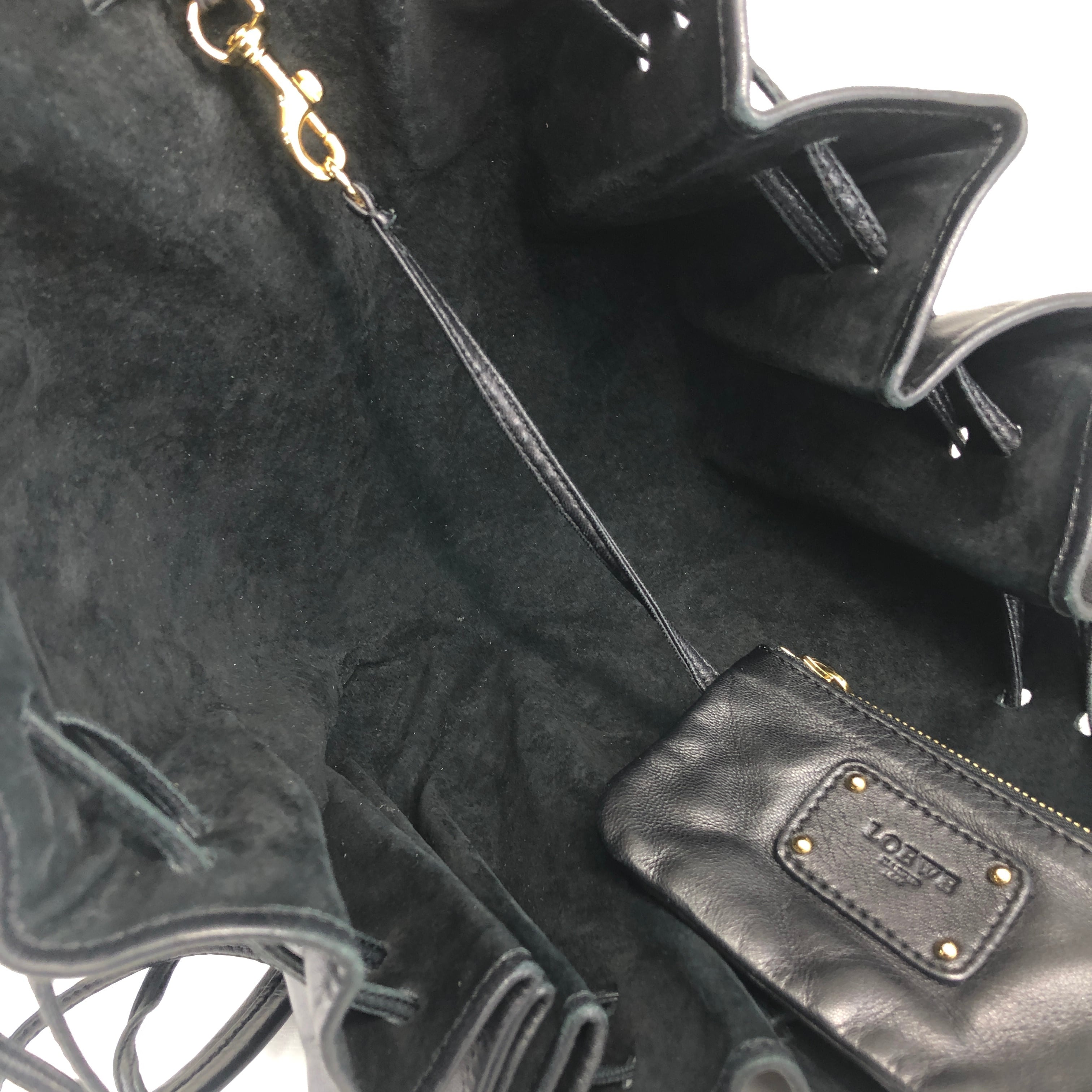 LOEWE ロエベ ショルダーバッグ ブラック アナグラム ナッパ LOEWE ロエベ ショルダーバッグ ブラック アナグラム ナッパ
