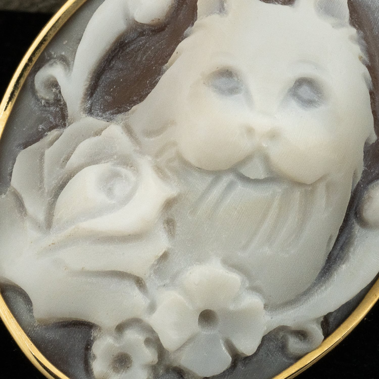 カメオ　18k 猫モチーフ K18 ネコ アニマルモチーフ ストーンカメオ ペンダント｜まんまるお顔