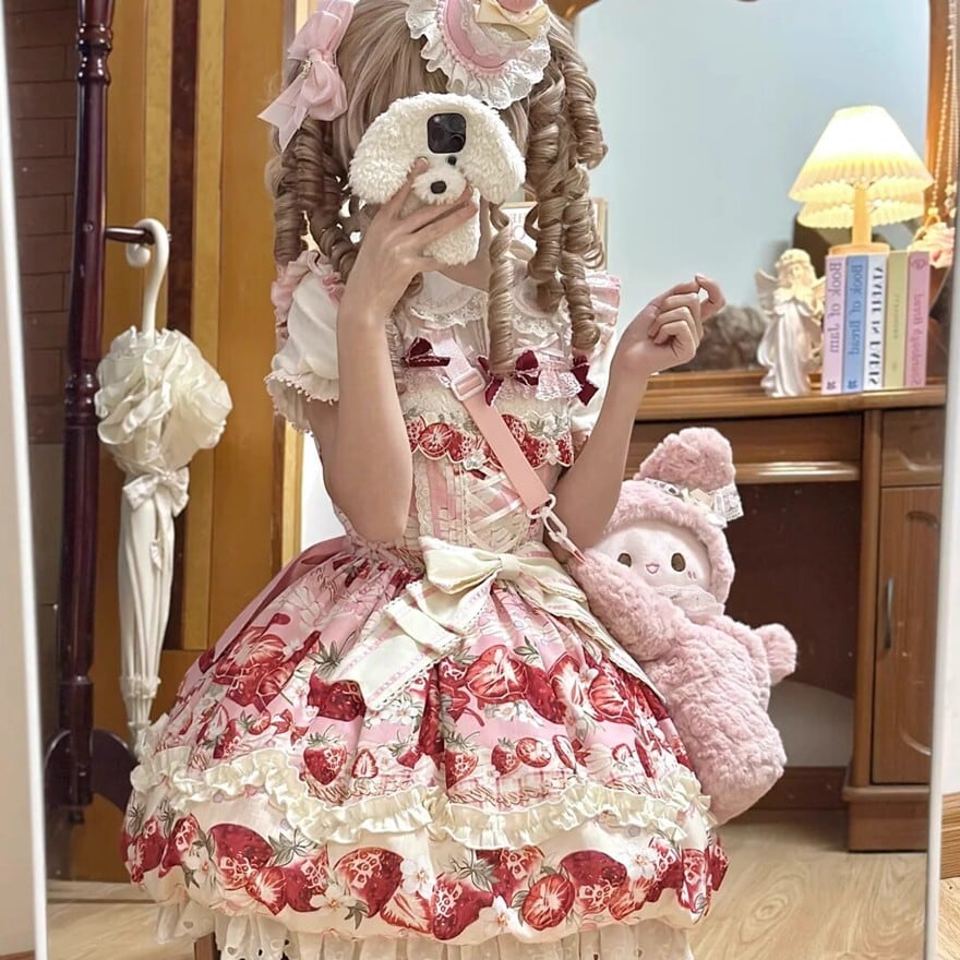 ロリィタファッション 甘ロリ｜苺柄フリルワンピース（ピンク