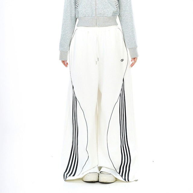 カーブパイピングスリーラインワイドパンツ 2col   R02755