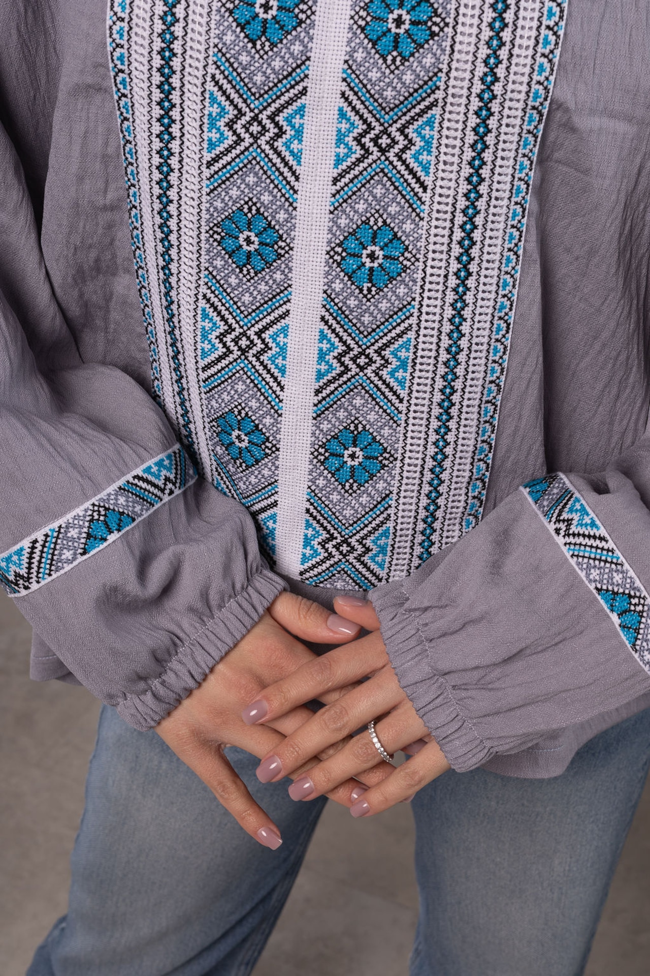 ウクライナ刺繍ヴィシヴァンカ　手刺繍　麻　レディース・フリーサイズ - 7