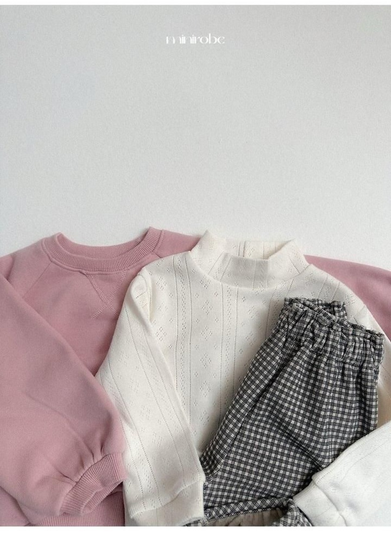 〖取寄〗韓国子供服 / 26winter / minirobe / ラグランラウンドトレーナー / キッズ *S~XL*