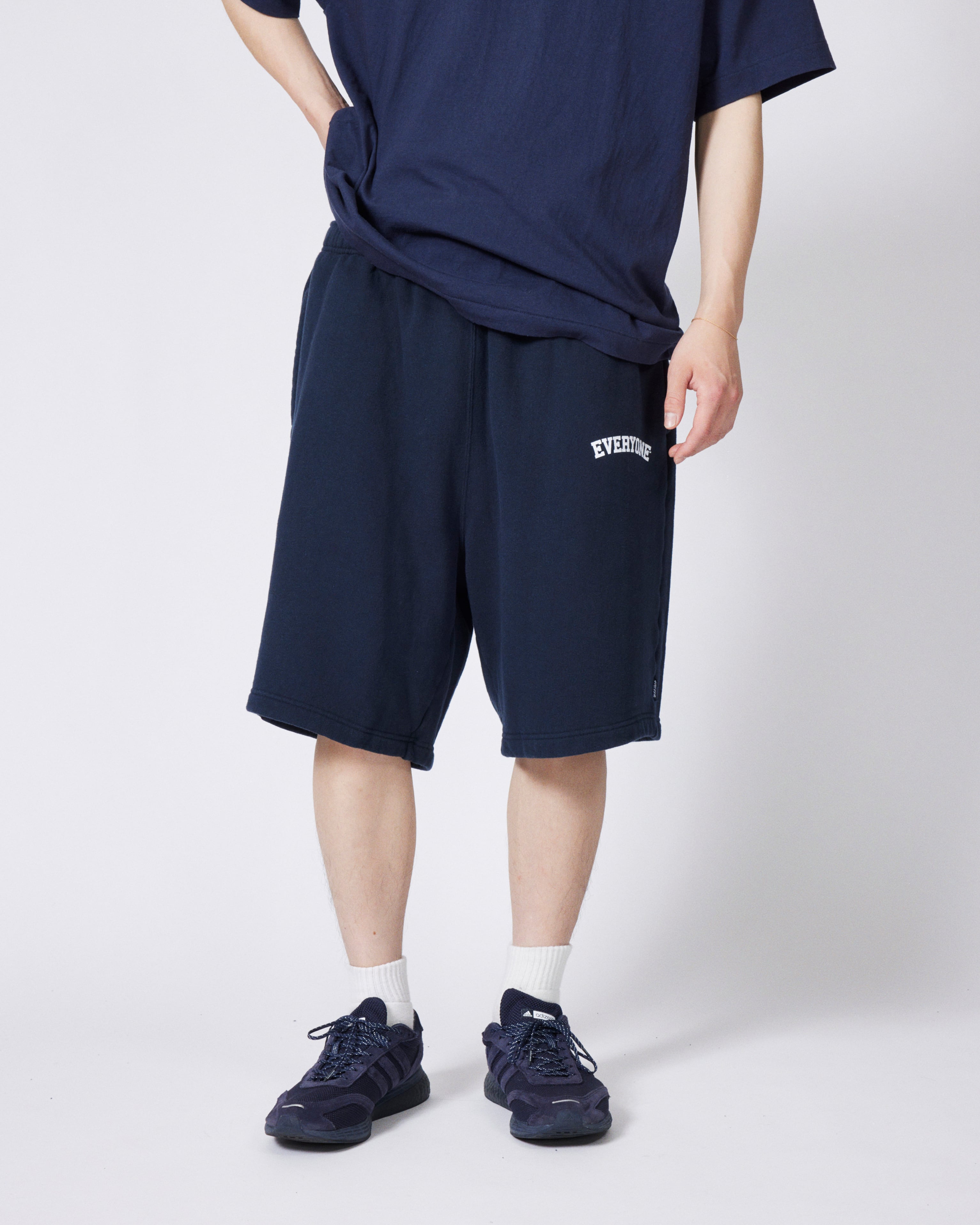 everyone classic sweat shorts 専用 everyone collegiate logo classic sweat shorts (NAVY) | everyone