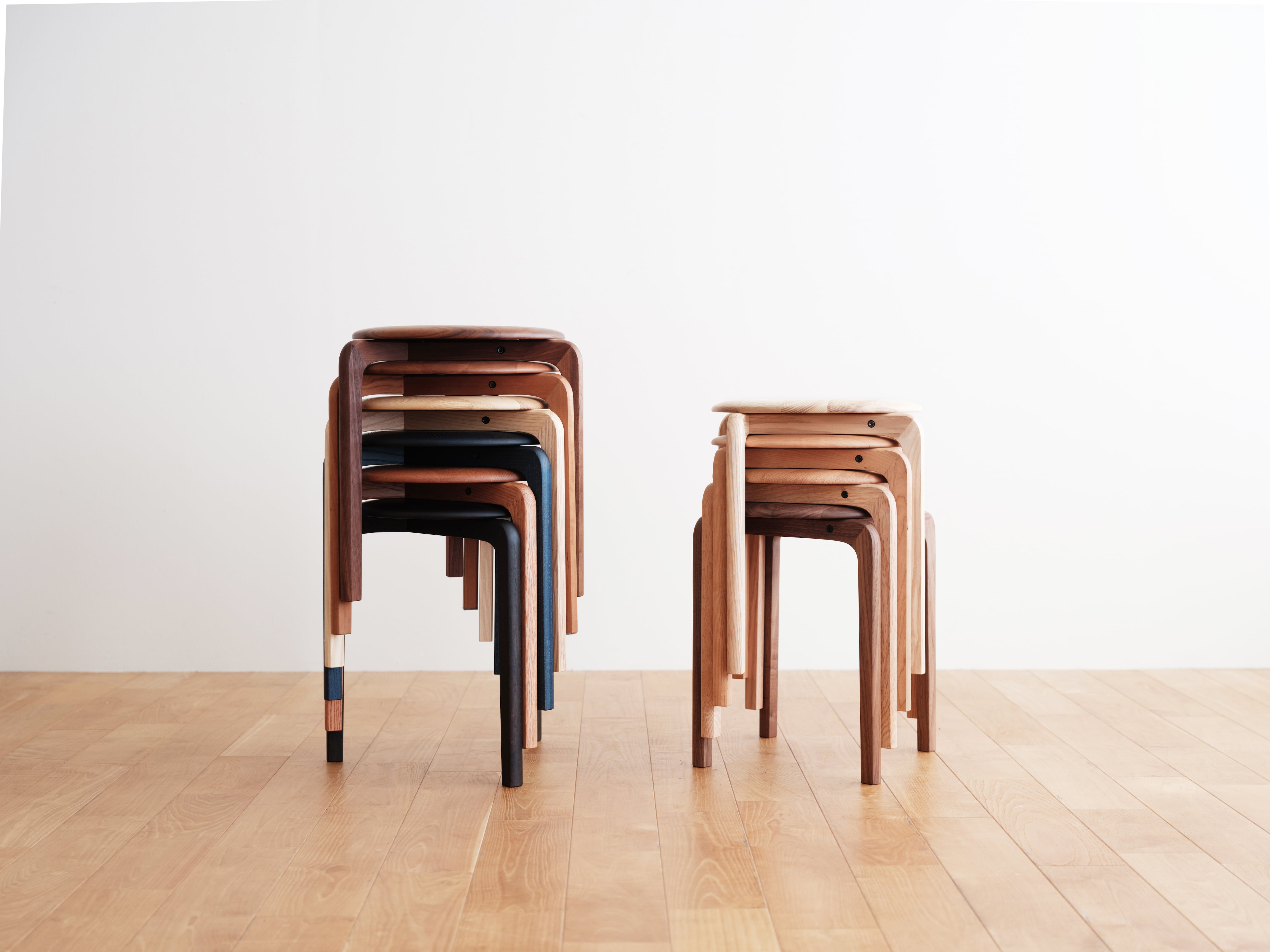 DENTO LISCIO STOOL 柿渋鉄媒染 3本脚 スツール | Have Fun Furniture