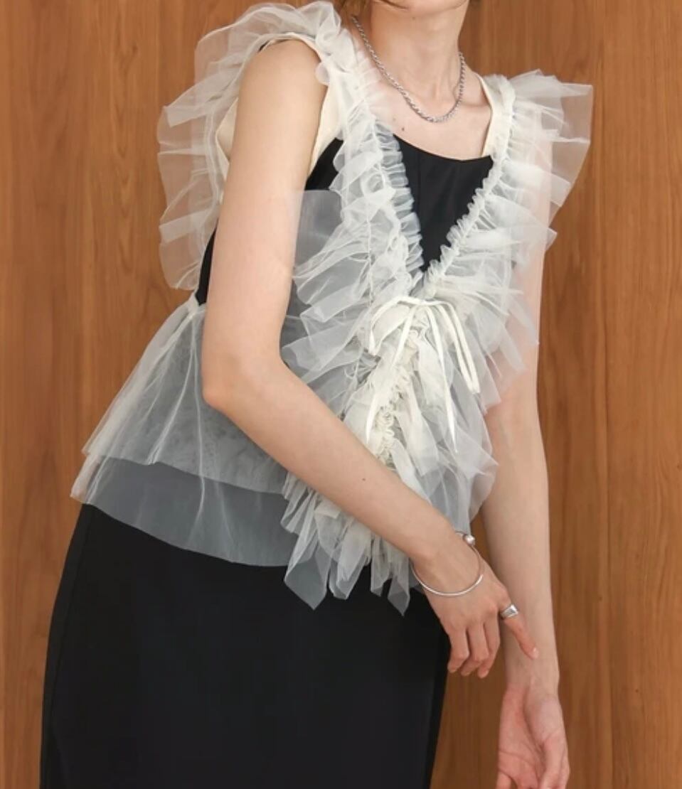 2color / チュールギャザービスチェ