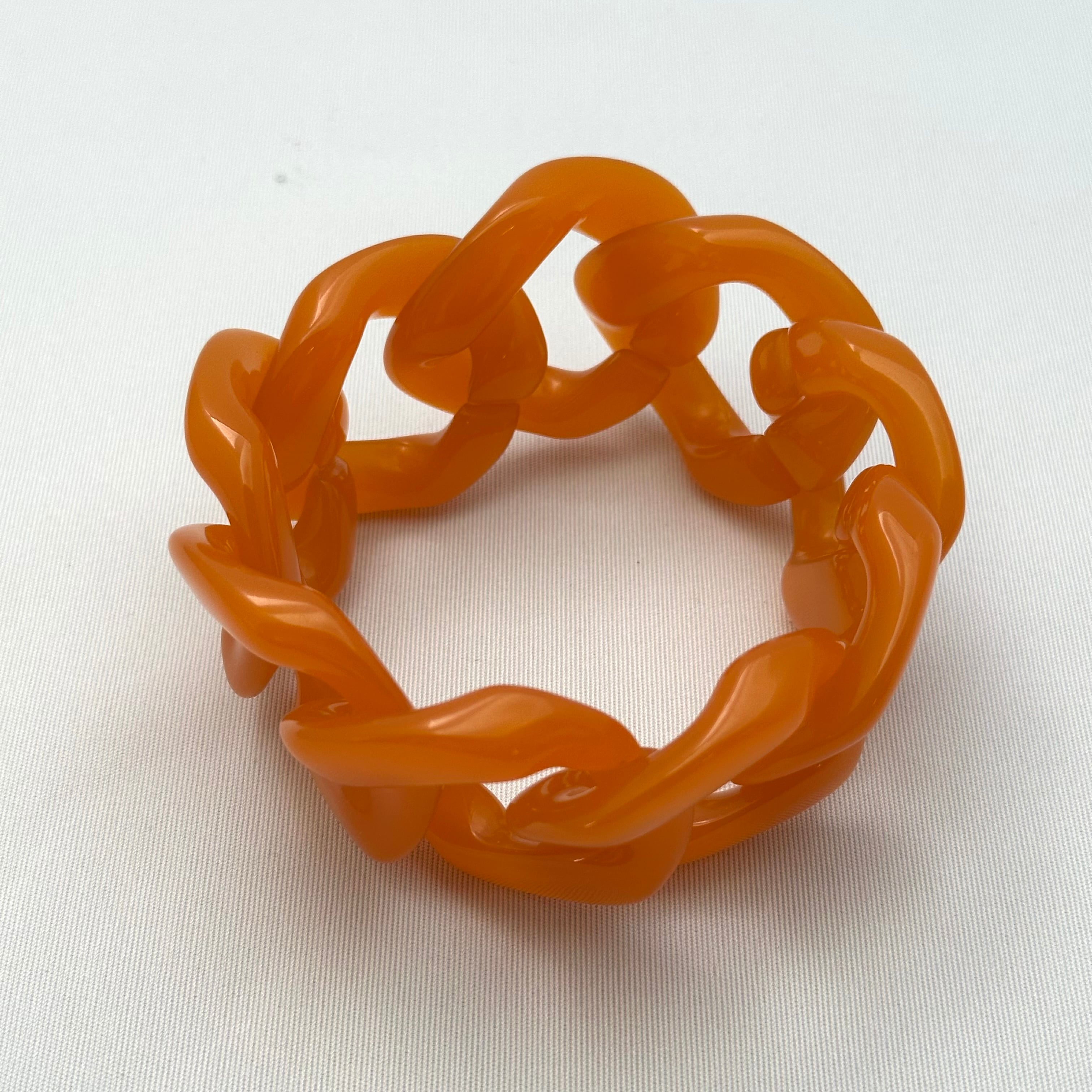 Plastic chain bracelet | peartreemarket